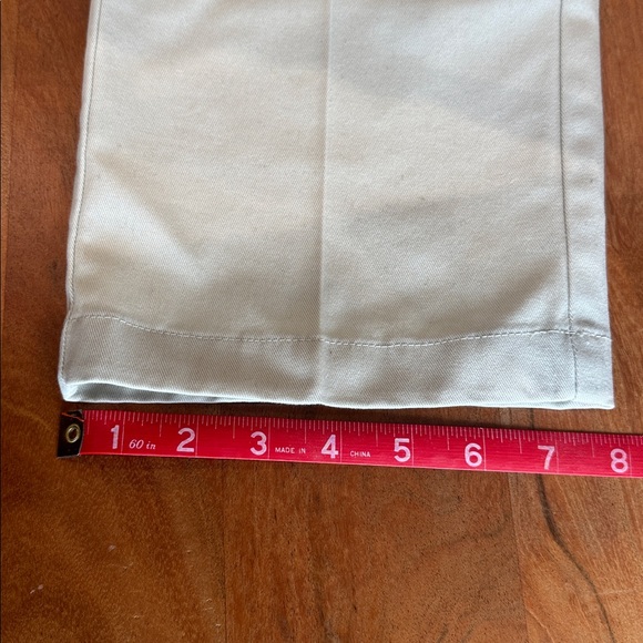 LLBean- Men's Wrinkle-Free Double L Chinos, Classic Fit, Plain Front - Picture 5 of 8